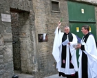 Vicar of the Christ Church Cathedral Group of Parishes, Archdeacon David Pierpoint and Curate, Revd David McDonnell, dedicate the new Smithfield entrance to St Michan’s Church. 