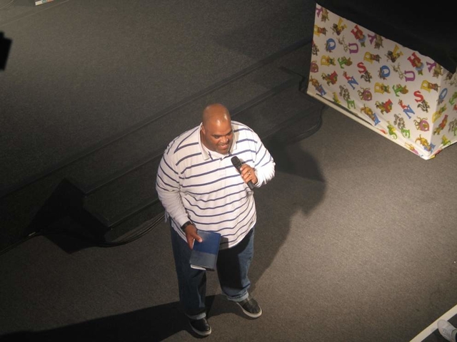 Reggie Dabbs speaking at Urban Soul