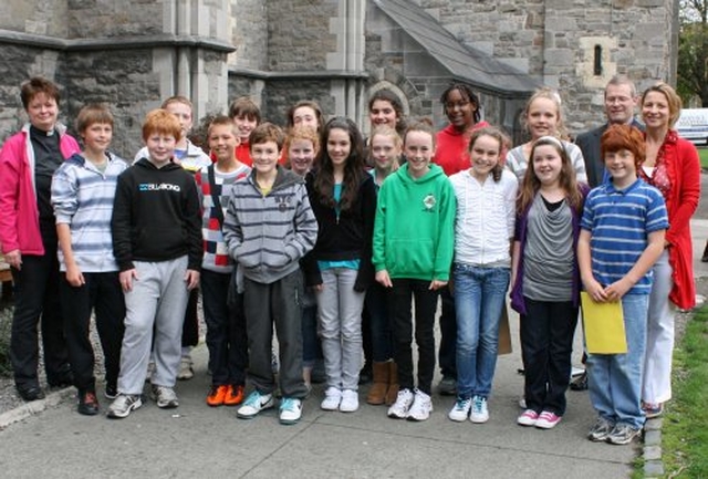 Children, Clergy & Staff from Rathfarnham National School at the Dublin & Glendalough Diocesan Primary Schools Service