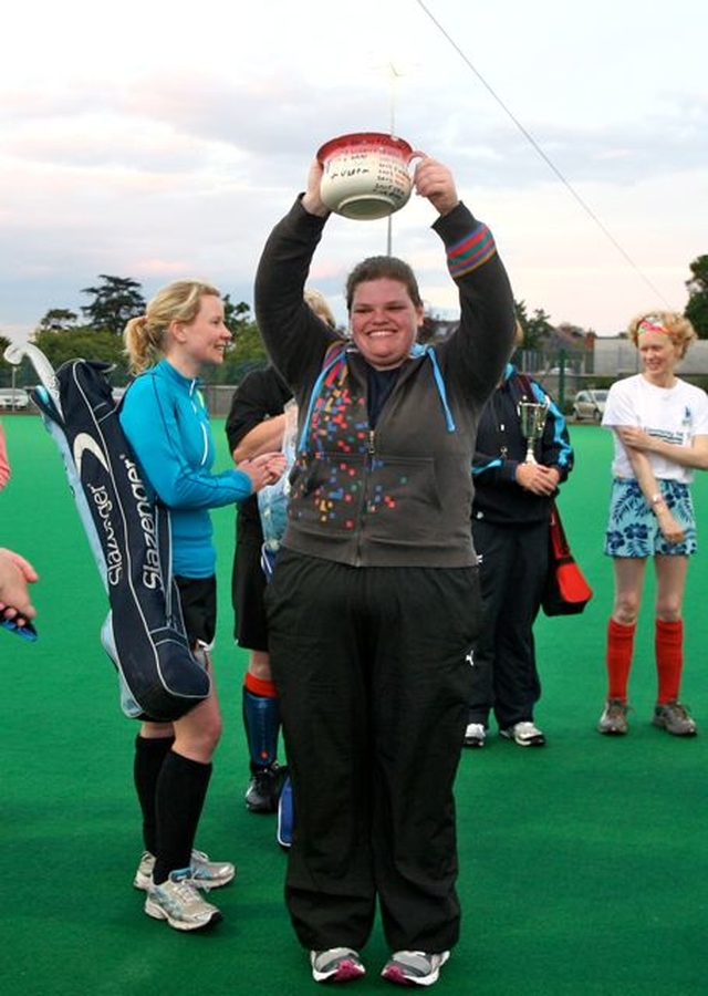 Bray had the honour of lifting the Archbishop’s chamber pot for coming last in the Diocesan Inter–Parish Hockey Tournament for an impressive eighth time in the tournament’s 17 year history. 