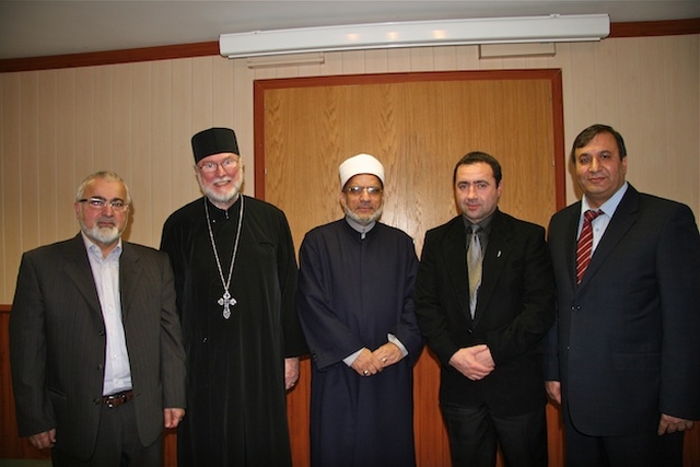 Pictured at the Inter-faith meeting in the Islamic Cultural Centre of Ireland were Dr Nooh Al-Kaddo, CEO, ICCI; Fr. Godfrey O’Donnell, Romanian Orthodox Church; Sheikh Husein Halawa, Imam of ICCI, Chairman of Irish council of Imams; Adrian Cristea, Integration Project, Irish Inter-Church Committee and Shaheen Ahmed, PR Officer, ICCI.