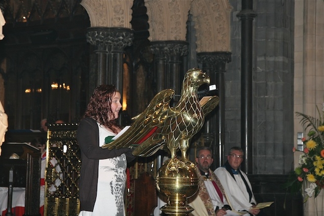 Lindsey Sweetman of CanTeen Ireland pictured speaking at the Irish Cancer Society Ecumenical Service in Christ Church Cathedral.