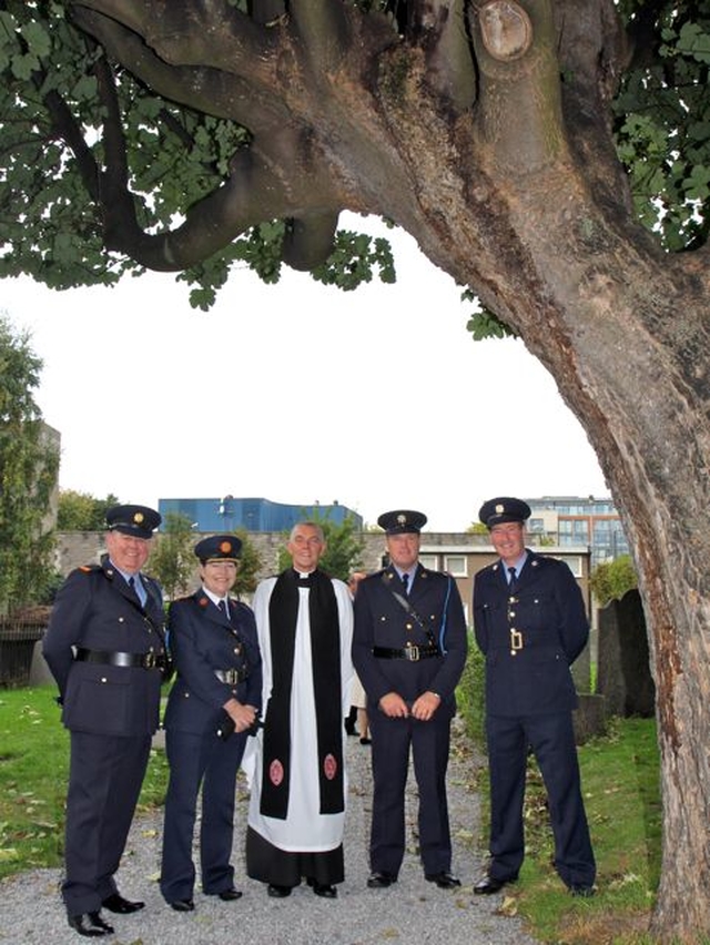 The Vicar of the Christ Church Cathedral Group of Parishes, Archdeacon David Pierpoint (centre) with Inspector John Bates, Deputy Commissioner Noreen O’Sullivan, Inspector Noel Doolan and Sergeant Albert Bell following the annual Church of Ireland New Law Term Service which took place in St Michan’s Church this morning, Monday October 7. 