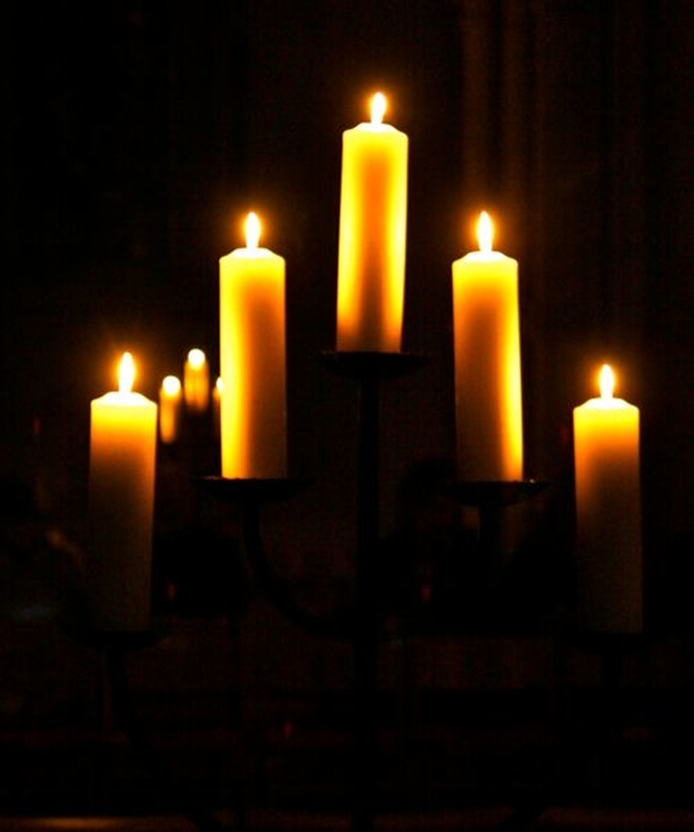 Candles were lit throughout Christ Church Cathedral for the Advent Procession on Sunday December 2. 