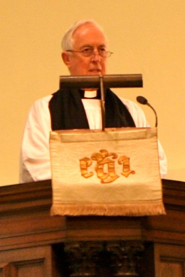 The Dean of St Patrick’s Cathedral, the Very Revd Victor Stacey, delivered the address at the service in St Ann’s, Dawson Street, at which the funds raised at the 2012 Black Santa Sit Out were distributed. 