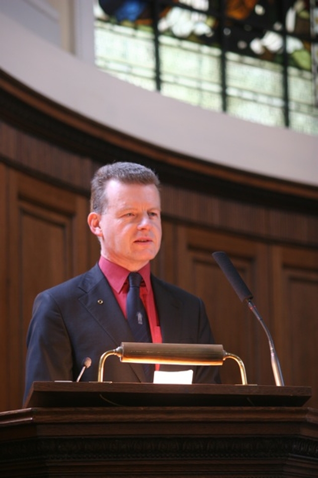 The Minister for Horticulture and Food, Trevor Sargent TD preaching in Trinity College Chapel as part of the Thinking Allowed series of guest preachers.