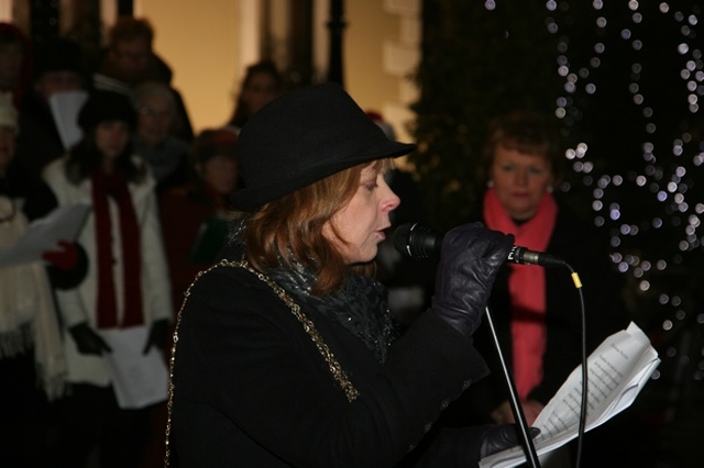 The Lord Mayor of Dublin, Cllr Emer Costello reading at Community Carols at the Mansion House organised by the Diocesan Council for Mission and the Roman Catholic Archdiocese of Dublin Year of Evangelization. 