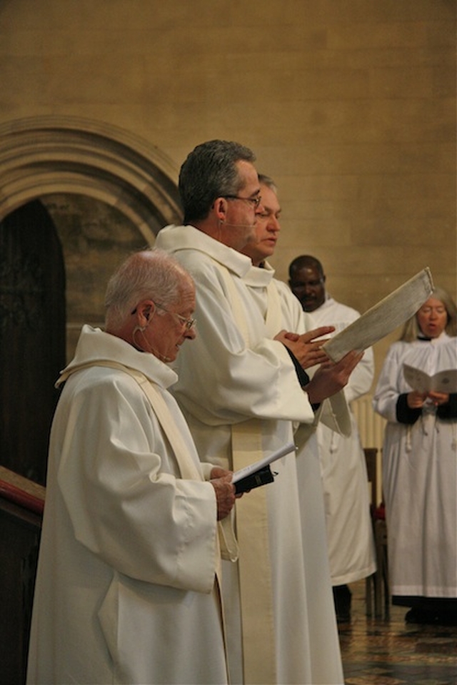 The Very Revd Dermot Dunne, Dean, leading the Baptismal Creed at the Easter Sunday Festal Eucharist in Christ Church Cathedral, Dublin.