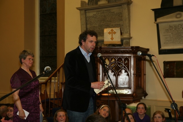 John Fleming of Sightsavers expresses his thanks to the Sunday School Society for its Lenten Campaign which raised over EUR 10,000 for the charity. The presentation took place at a special concert in Rathfarnham to mark 200 years of the Society's existence.
