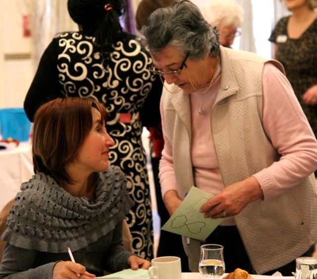 Playing ‘Signature Bingo’ at the Mothers’ Union women’s breakfast in Leixlip. 