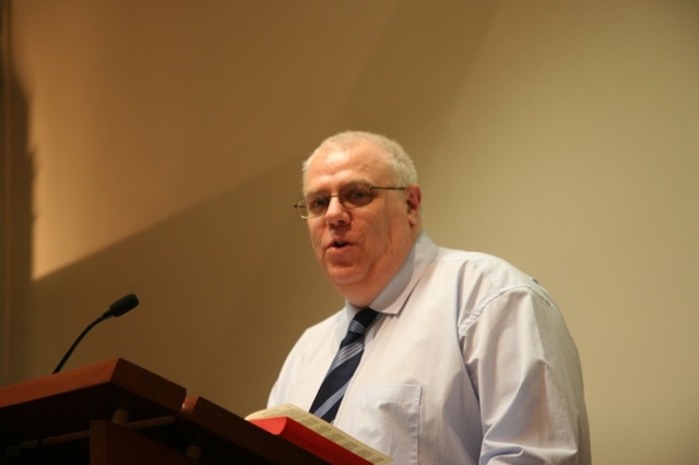 The Revd Eddie Coulter, Superintendent of Irish Church Missions in Immanuel Church, Bachelor's Walk speaking at a meeting addressed by the Dean of Sydney, Phillip Jensen.