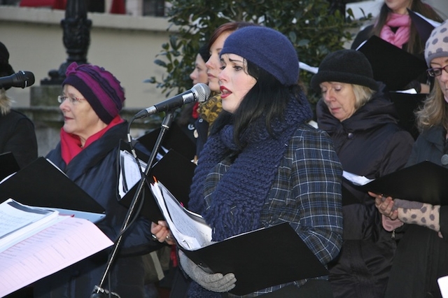 Kerry Coventry, soloist with Cantairí Avondale, pictured at the Ecumenical Carol Singing in front of the Mansion House, Dawson Street, Dublin. 