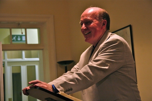 Revd Ferran Glenfield leading a discussion at the conference.