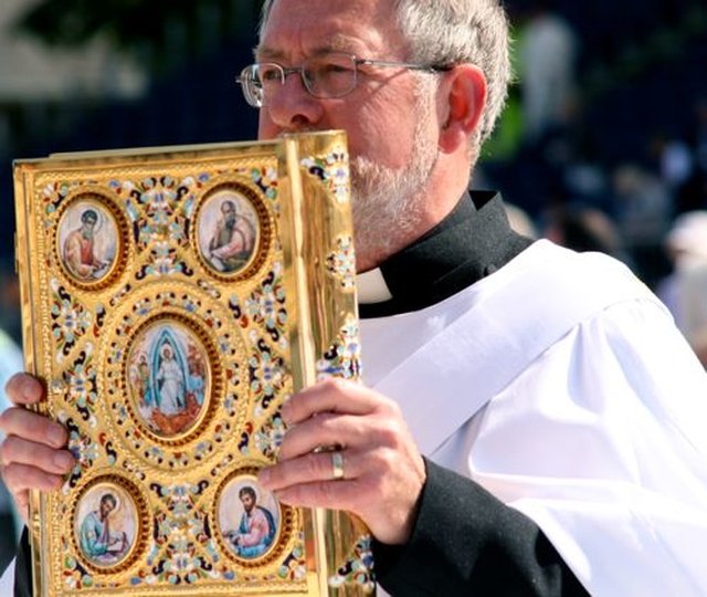 Revd Martin O’Connor of St Ann’s, Dawson Street, read the Gospel in the Liturgy of the Word and Water at the International Eucharistic Congress in the RDS.