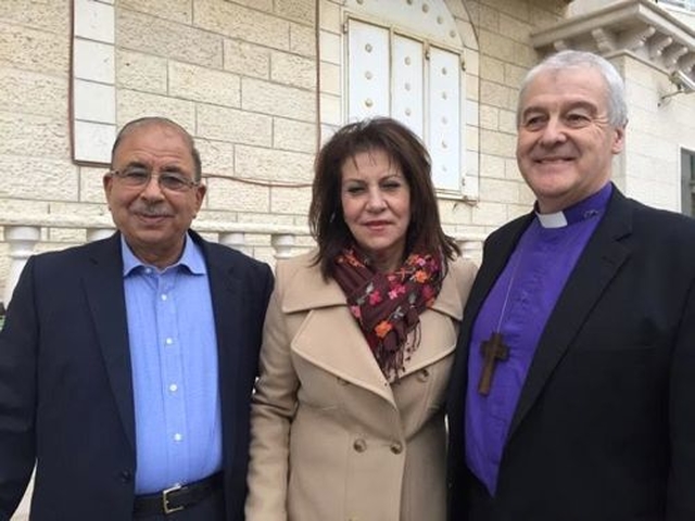 Archbishop Michael Jackson with Mr and Mrs Kopty, members of the congregation of St George’s Cathedral, Jerusalem. (Photo: Linda Chambers)