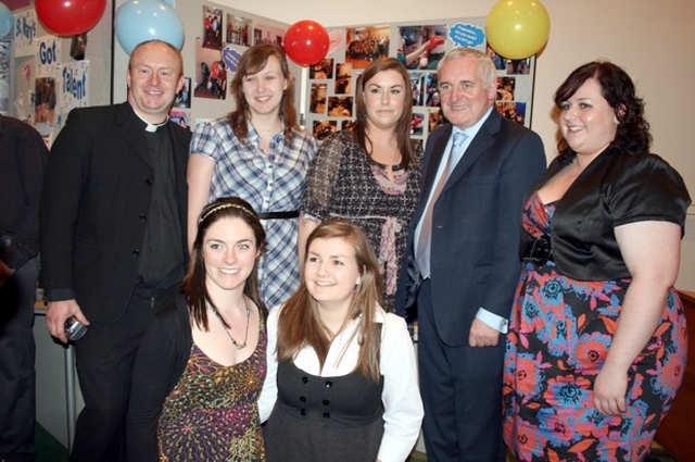 Pictured are students of DIT (Dublin Institute of Technology) with their Chaplain the Revd Neal Phair and former Taoiseach, Bertie Ahern TD. The students were presented with Certificates for their participation in DIT Chaplaincy's Social Action Programme.