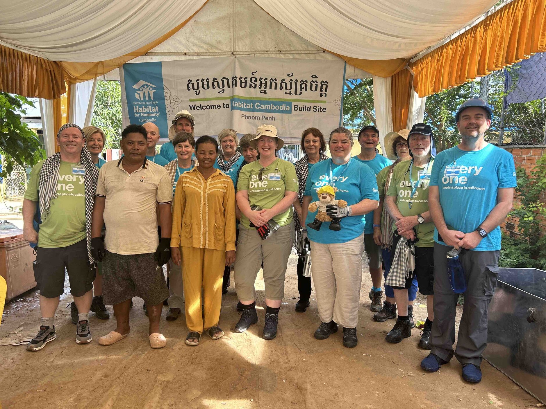 Dublin Parishioners Get to Work on New Home for Cambodian Family - Fourteen members of the Parish of Castleknock and Mulhudart with Clonsilla are currently in Cambodia to help build a new home for a family living in poverty. Working alongside builders from Habitat for Humanity in Cambodia, their mission is a partnership between Habitat, the parish and the family in Phnom Penh. The parishioners and Habitat are working with Sreymao, a 43 year old factoryworker, in Trapang Anhchanh 4 village in Porsenchey District, Phnom Penh. 

The Revd Colin McConaghie has sent the following update:
