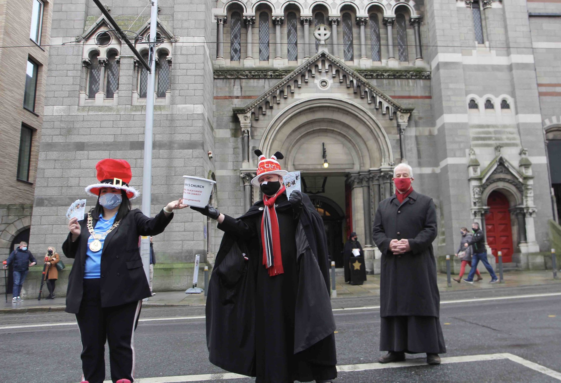 20th Dublin Black Santa Sit Out Underway at St Ann’s Church