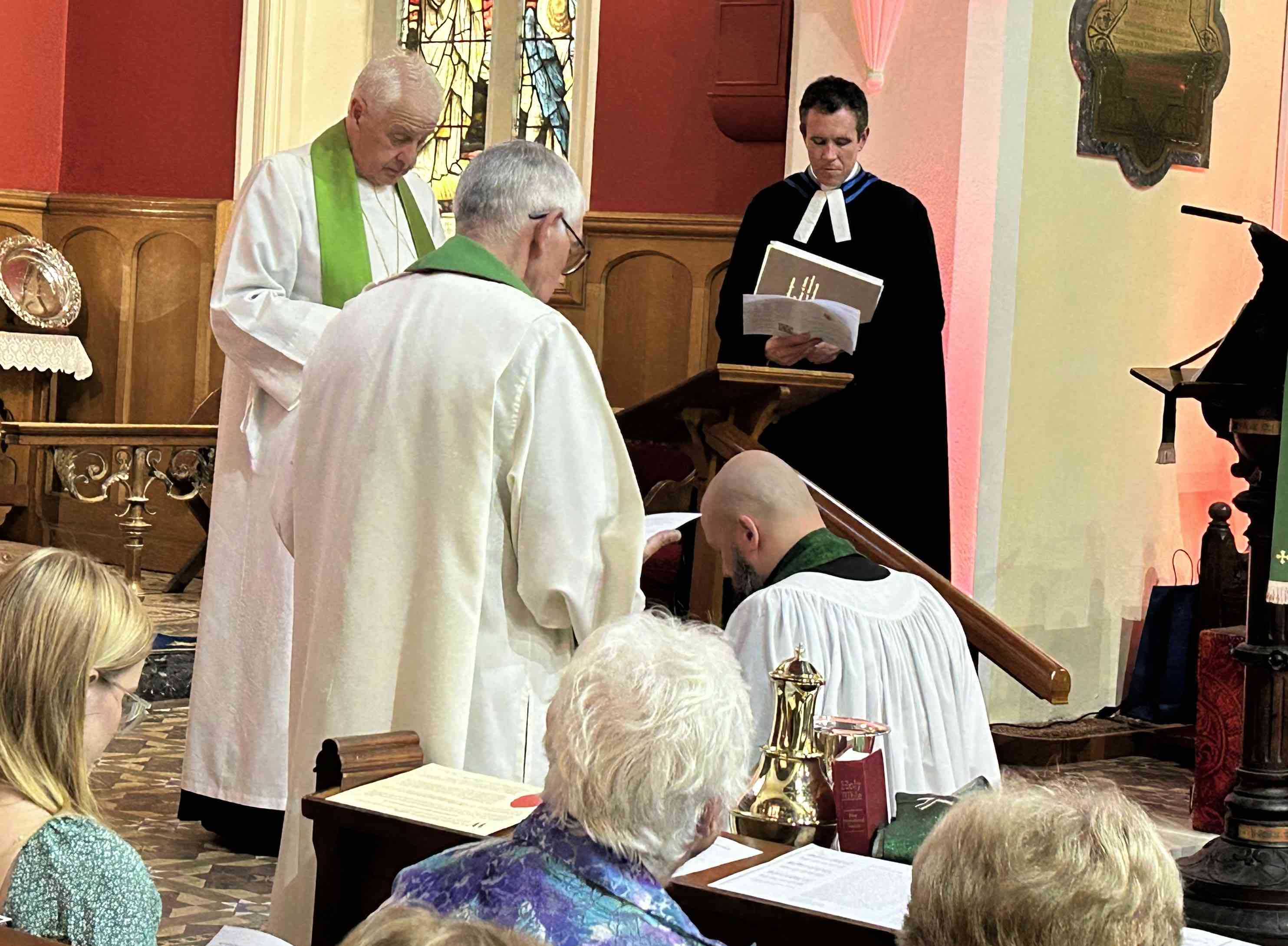 The Revd Scott Evans is instituted by Archbishop Michael Jackson.