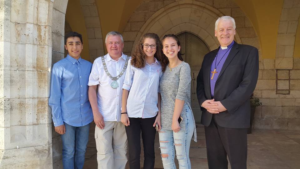 Lord Mayor Brendan Carr and Archbishop Michael Jackson with representatives of Kids4Peace Jerusalem (Photo courtesy of the Lord Mayor)