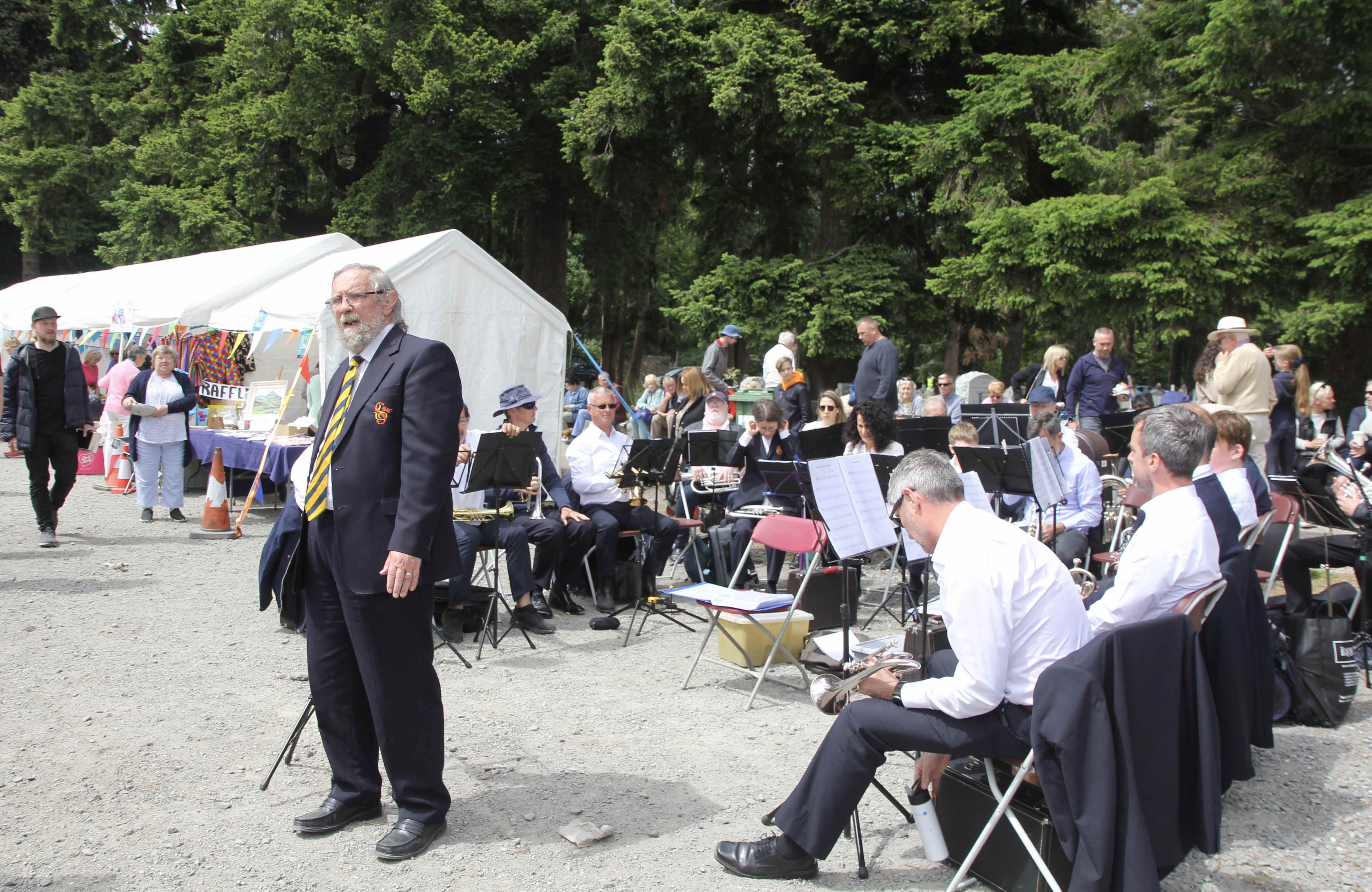 The Steadfast Band performing.