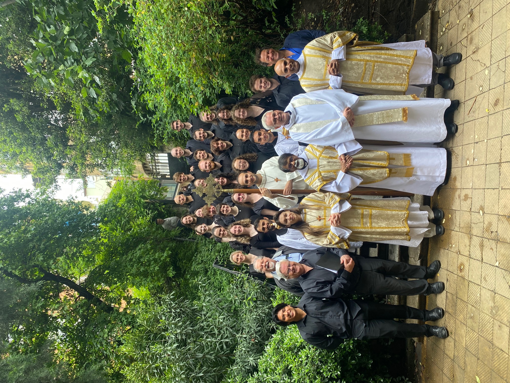TCD Chapel Choir with the clergy, servers and TCD alumnus and actor Dominic West.